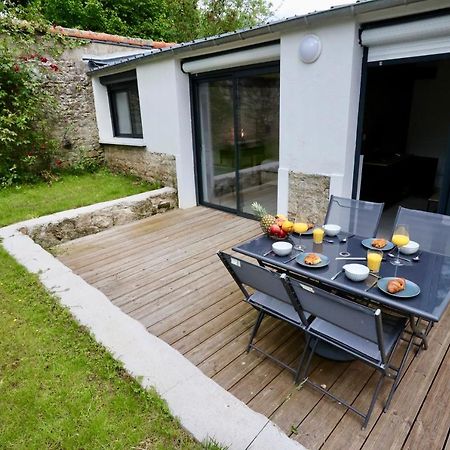 Apartmán L'Atelier Et Sa Terrasse Pontivy Exteriér fotografie