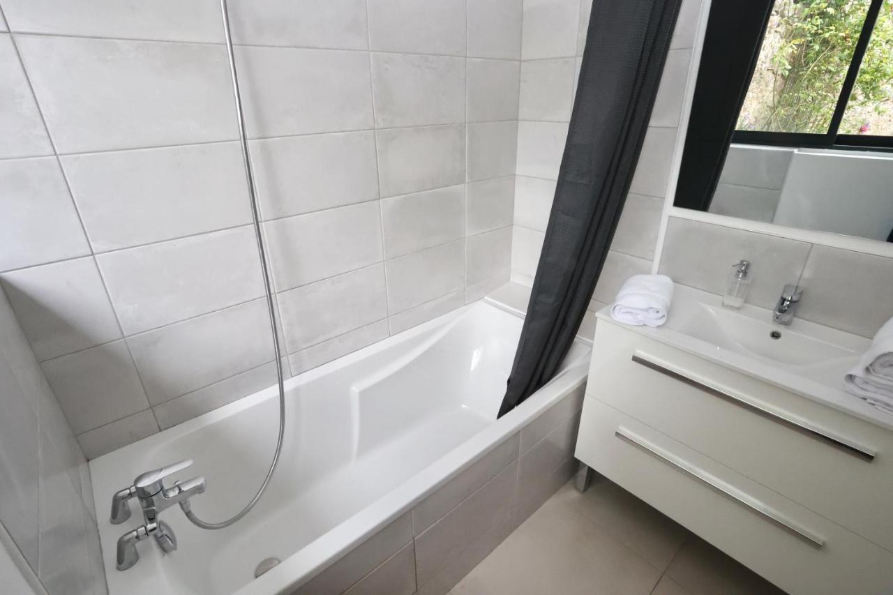 Apartmán L'Atelier Et Sa Terrasse Pontivy Exteriér fotografie