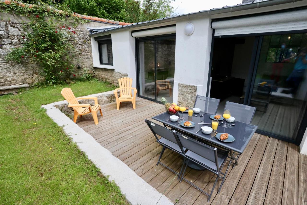 Apartmán L'Atelier Et Sa Terrasse Pontivy Exteriér fotografie