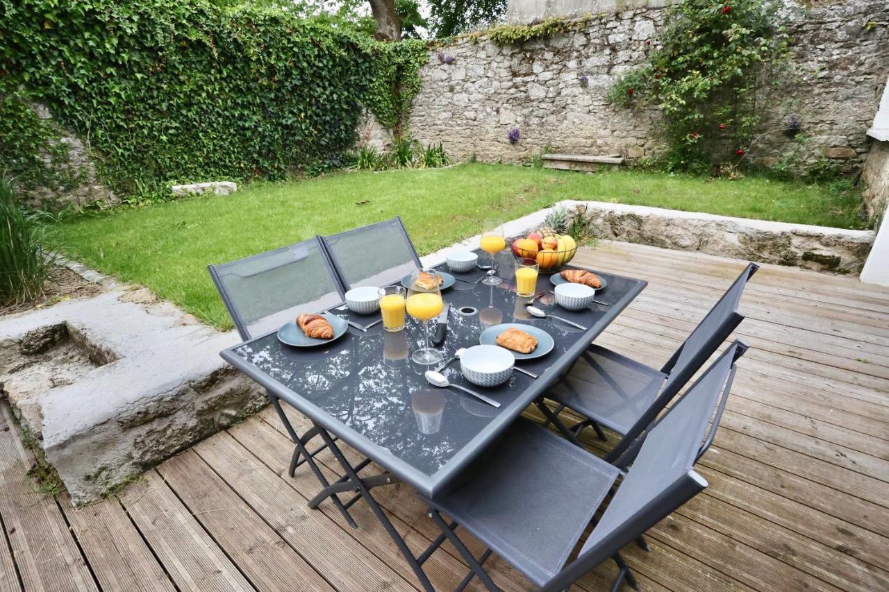 Apartmán L'Atelier Et Sa Terrasse Pontivy Exteriér fotografie